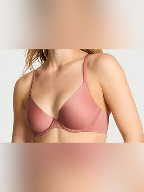 Victoria Secret Ultra Lightly Lined Front-Close Demi Bra 
34D